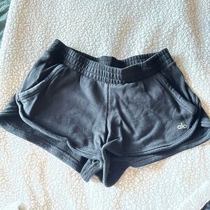 ALO sweat shorts size small